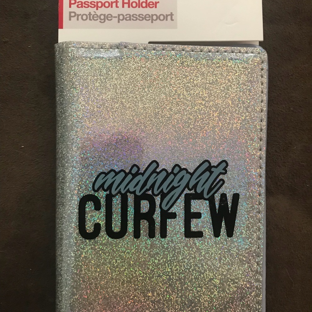 Disney Princess- Passport Holder- NWT